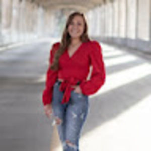 Meet your Posher, Aly